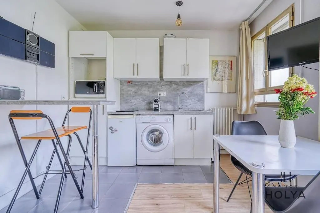 Le Fondamental - Proche Montparnasse - 252b *